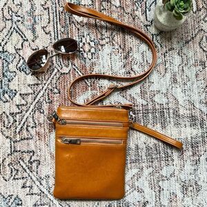 NorthStyle Leather Crossbody Bag Wristlet Camel Tan Brown Zippers